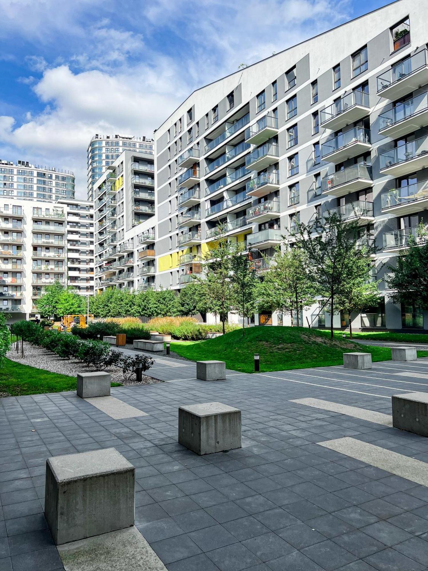 Nowoczesny Apartament - Blisko Centrum Warsaw Exterior photo
